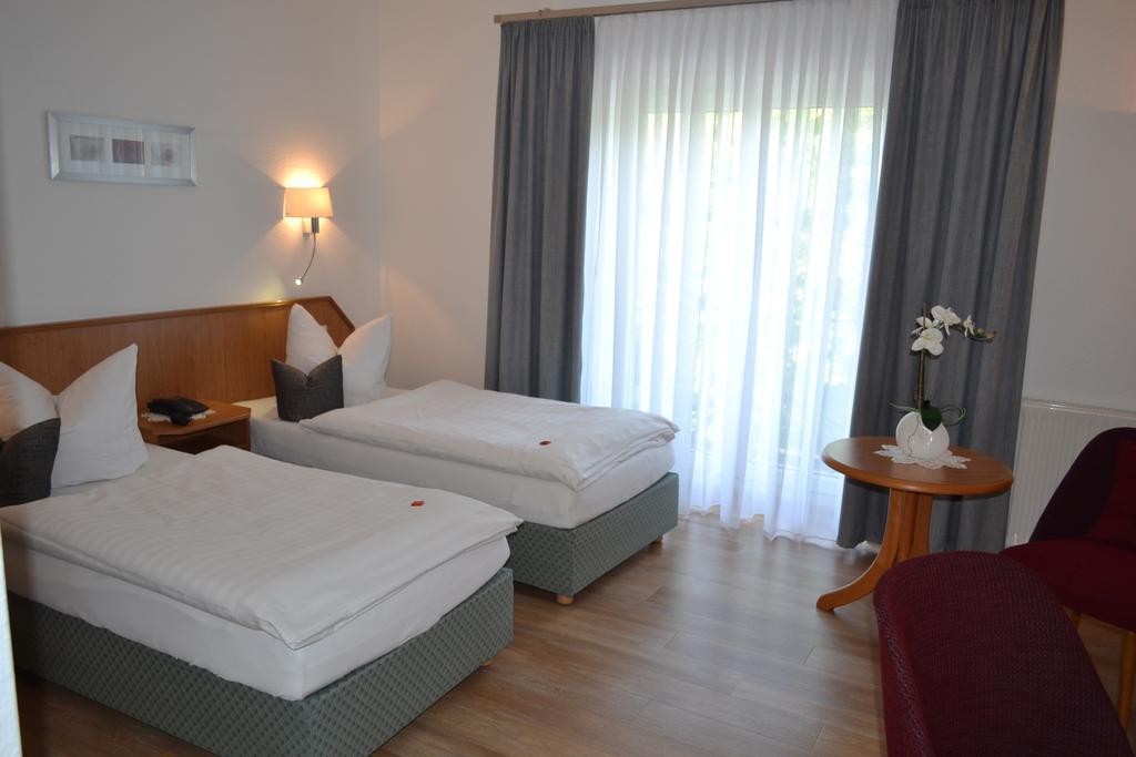 Hotel & Restaurant Zur Linde Freital Exteriör bild